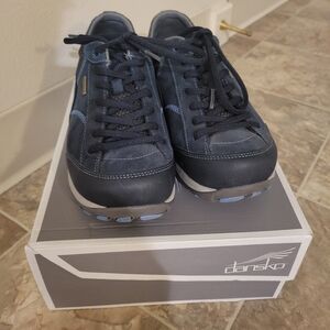 Dansko Paisley Wide Miled Nubuck, Size 38 Wide, Navy